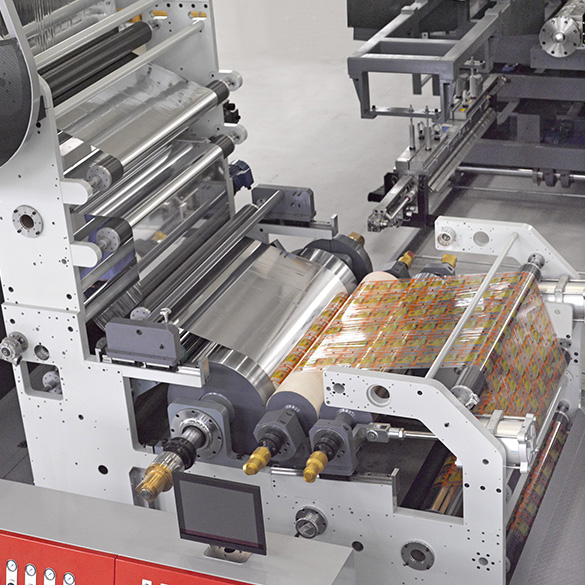 Chilled laminating unit